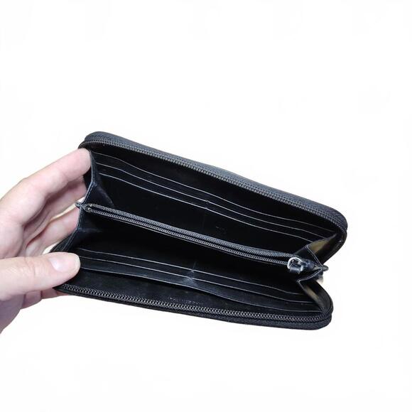 Prada Black Saffiano Leather Wallet - Picture 4 of 5